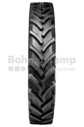 Däck 230 / 95 R 32, TR-120